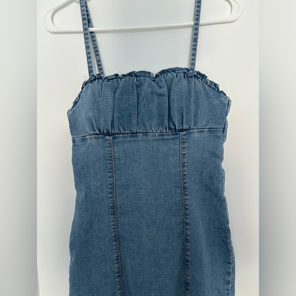 Denim Bodycon Ruffle Dress - Picture 2 of 7